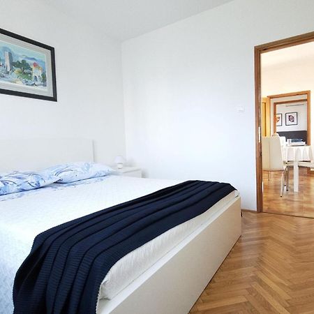 Apartment Jole - A4 -Two Bedrooms - Close To The City Center Poreč Exterior foto